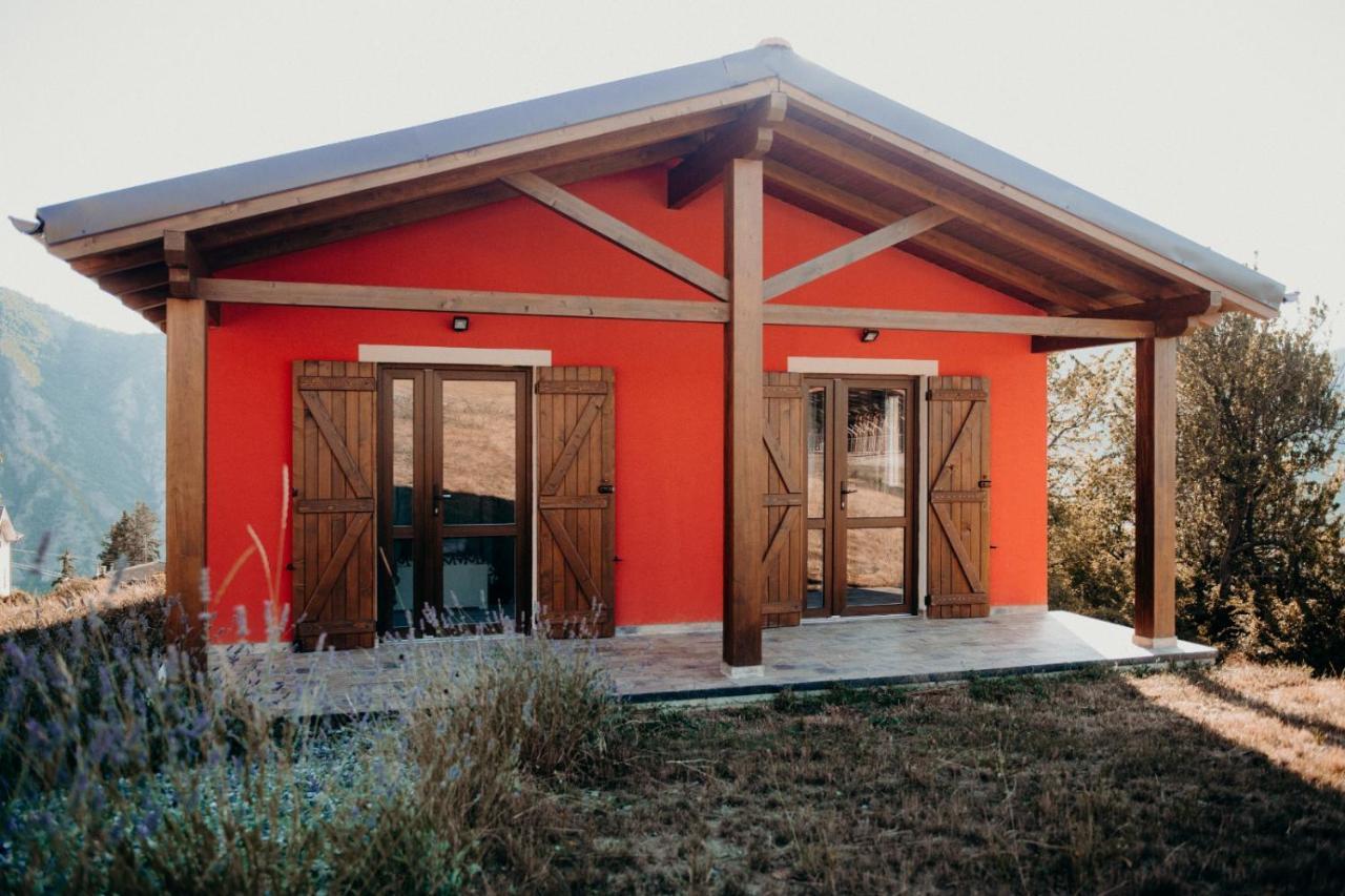 Azienda Agricola Saint Hubert Cantalupo Ligure エクステリア 写真