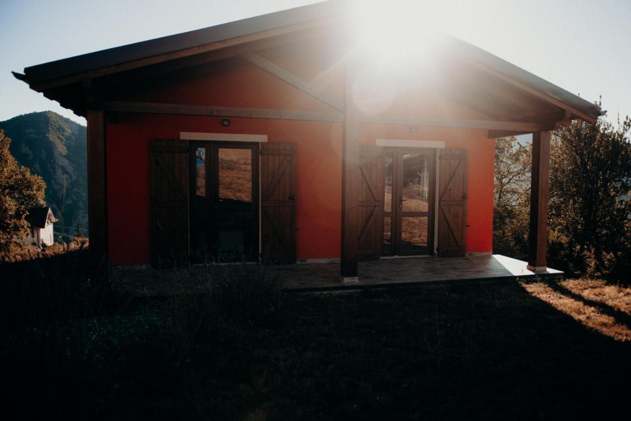 Azienda Agricola Saint Hubert Cantalupo Ligure エクステリア 写真