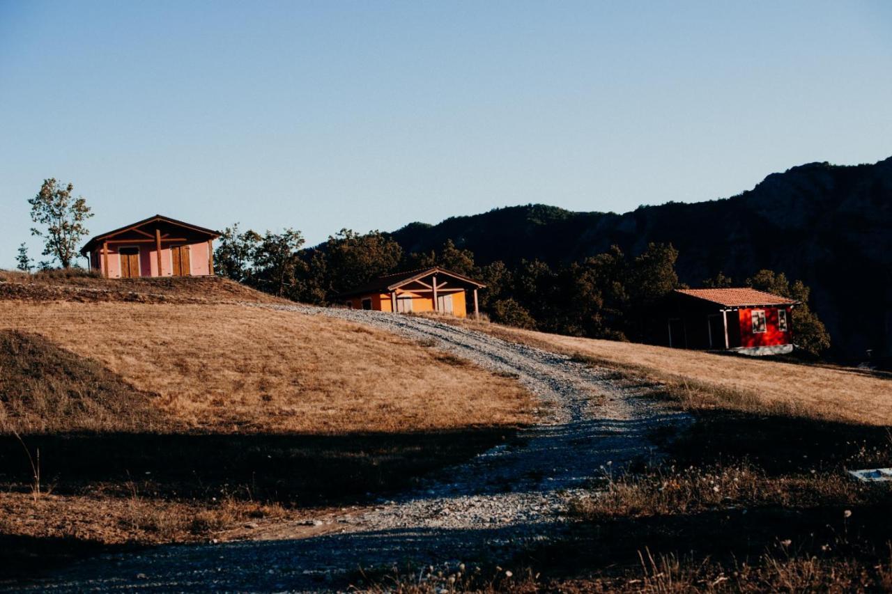 Azienda Agricola Saint Hubert Cantalupo Ligure エクステリア 写真